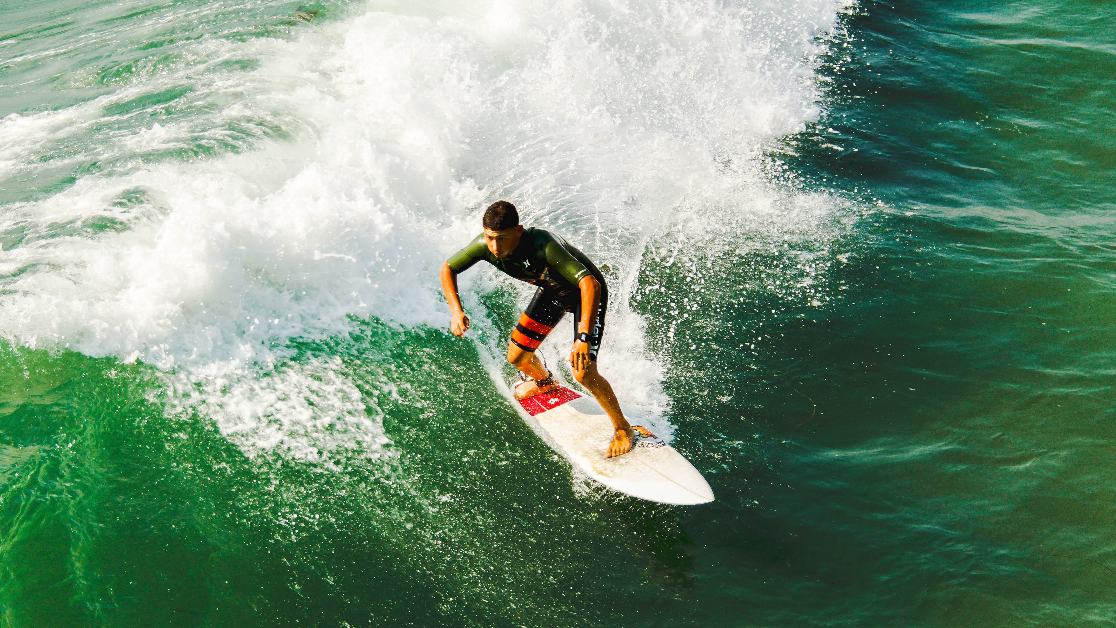 铁人三项世锦赛：挪威选手再破赛道纪录 极限体能训练引关注